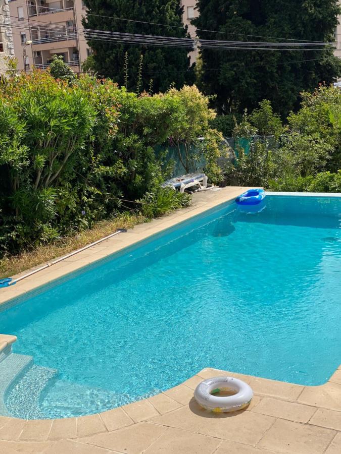 Maisonnette Hébergement de vacances *